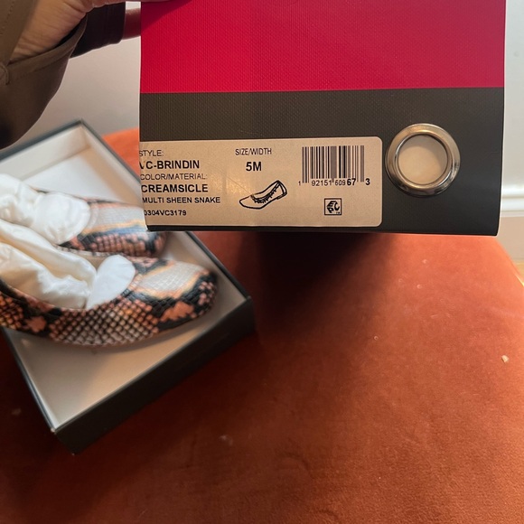 Vince Camuto Loafer Flats 🧡 - Picture 4 of 5